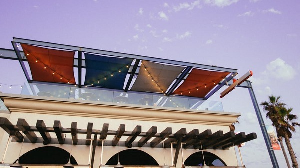 Why a Commercial Awning Can Help Your Business