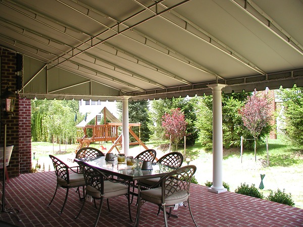 Benefits of Installing a Residential Awning